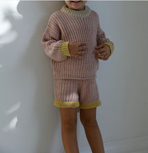 Load image into Gallery viewer, Signature knit jumper - Colour block 02